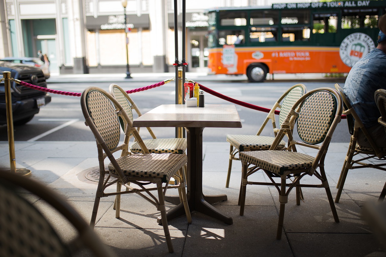 cafe bistro